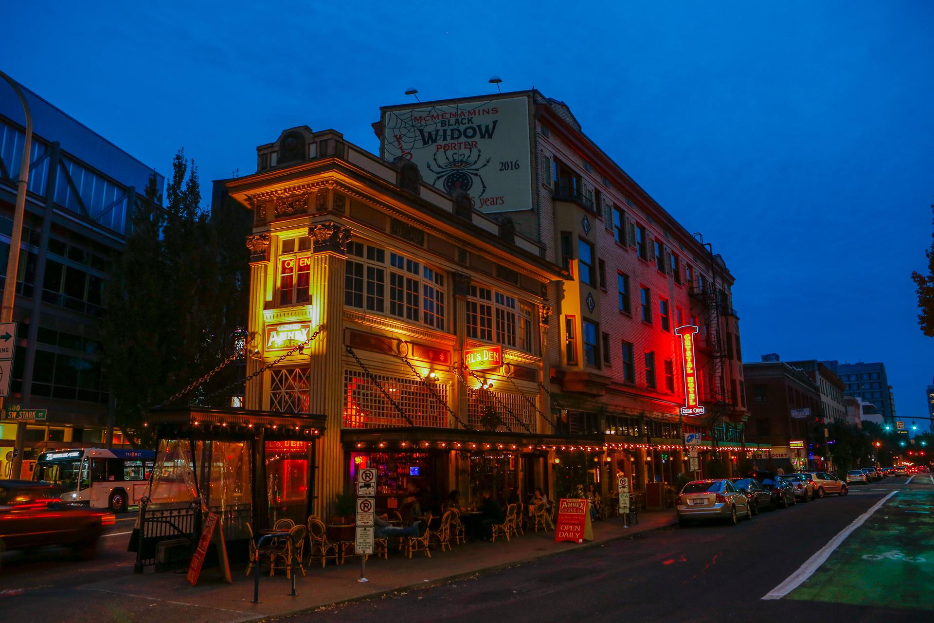 Mcmenamins Crystal Hotel Portland Exterior photo